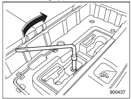 3. Turn the hoist shaft end clockwise with