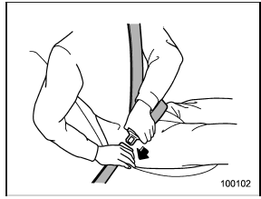 4. Insert the tongue plate into the buckle